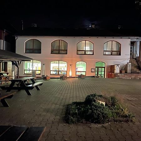 Restaurace A Penzion U Svate Barbory Usti nad Labem Exterior photo